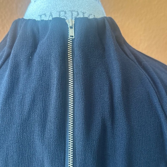 OAK Classic High Neck Crepe Black Blouse Size Small EUC! - Picture 6 of 7